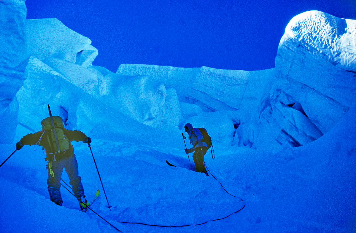 durch den Gletscherbruch